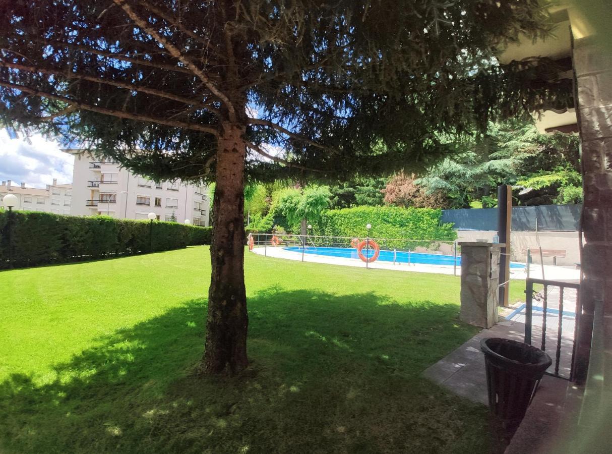 Apartamento Alba Jaca Exteriér fotografie