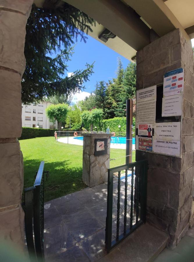 Apartamento Alba Jaca Exteriér fotografie