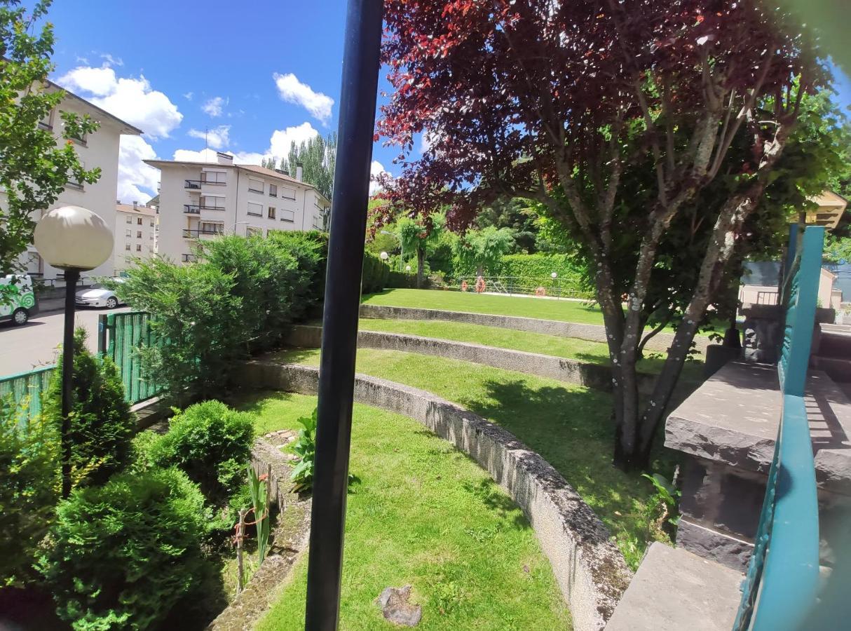 Apartamento Alba Jaca Exteriér fotografie