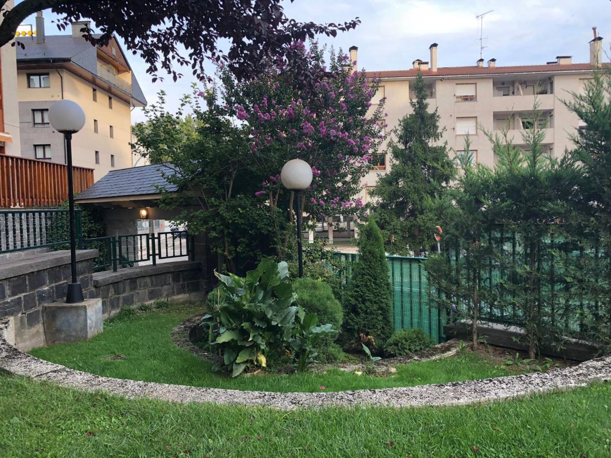 Apartamento Alba Jaca Exteriér fotografie