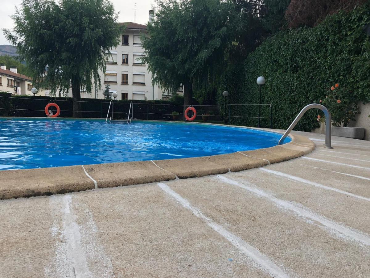Apartamento Alba Jaca Exteriér fotografie